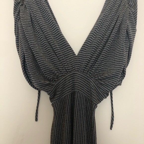 Long dress - Picture 1 of 4